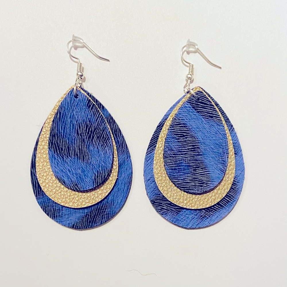 3 for $12 🎉 Faux Leather Teardrop Dangle Earrings